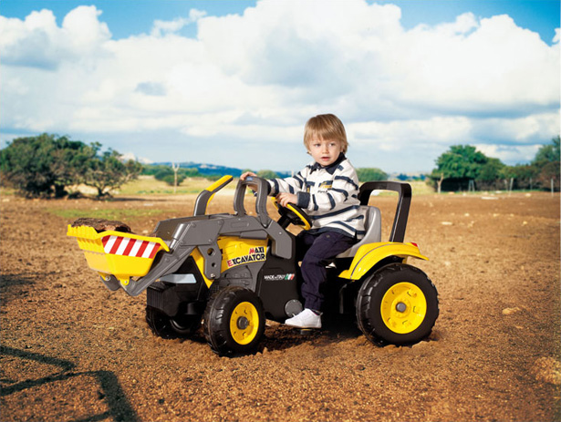 Pedal Maxi-Excavator by Peg Perego
